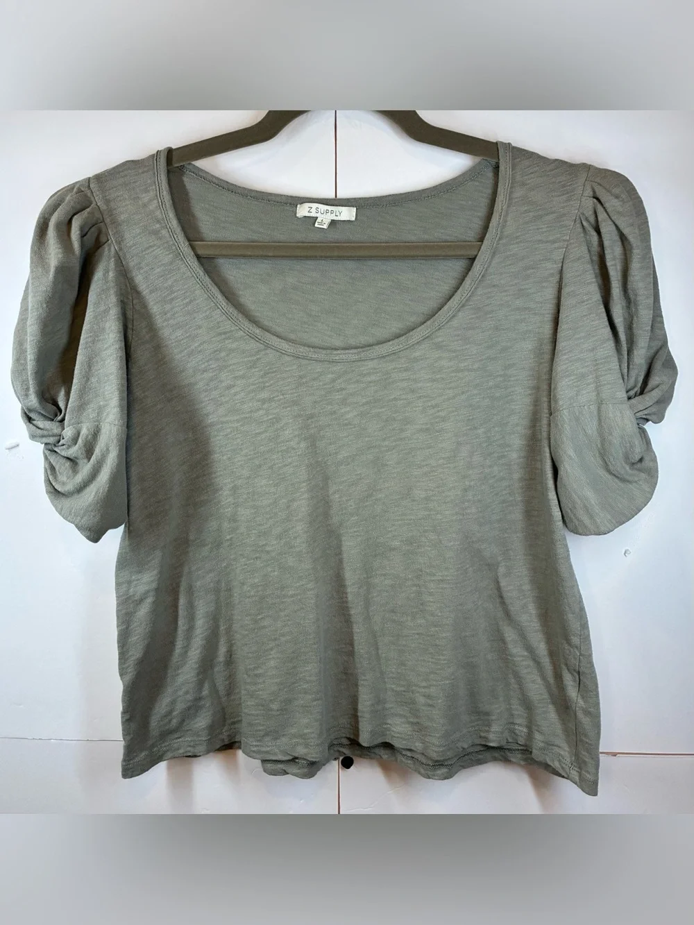 Z Supply Sage Green Puff Sleeve Knit Top Size Large